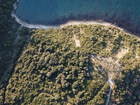 Plac 8.000 m² – Bar — fotografija 6