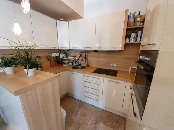 Trosoban stan 89 m² – Budva — fotografija 4