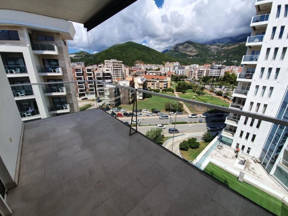 Trosoban stan 89 m² – Budva — fotografija 10