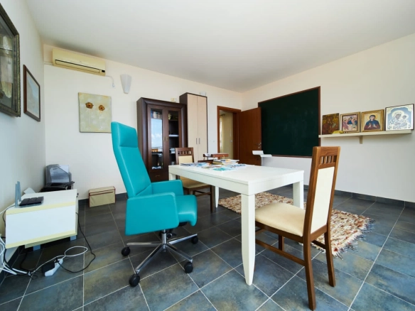 Kuća 495 m² – Bečići, Budva — fotografija 13