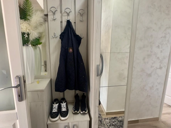 Izdavanje: Dvosoban stan 76 m² – Pržno, Budva — fotografija 7