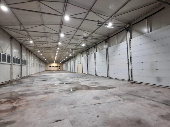 Izdavanje: Poslovni prostor 1.000 m² – Budva — fotografija 2