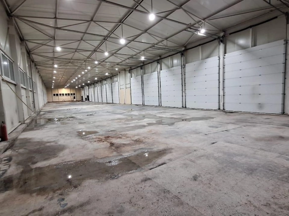 Izdavanje: Poslovni prostor 1.000 m² – Budva — fotografija 4