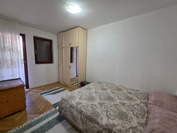 Jednosoban stan u naselju Adok, Budva — fotografija 3