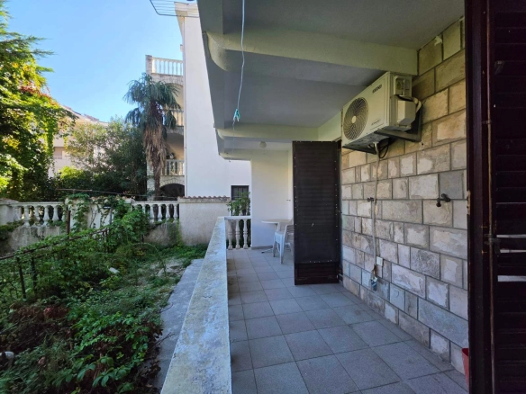 Jednosoban stan u naselju Adok, Budva — fotografija 7