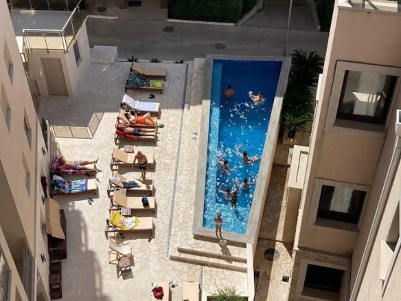 Jednosoban stan u zgradi sa bazenom, Bečići, Budva — fotografija 13
