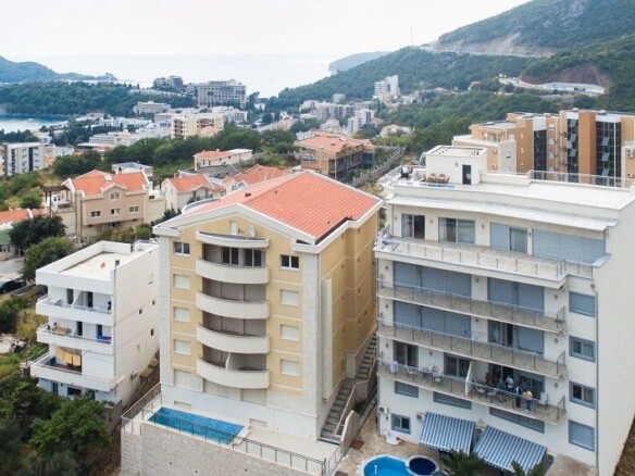 Dvosoban stan 105 m² – Bečići, Budva — fotografija 8