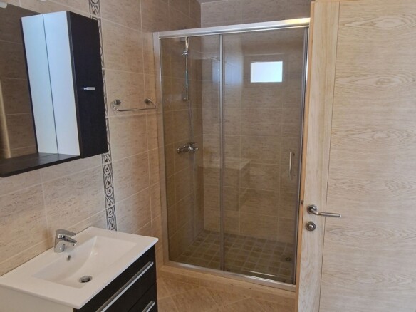 Dvosoban stan 105 m² – Bečići, Budva — fotografija 11
