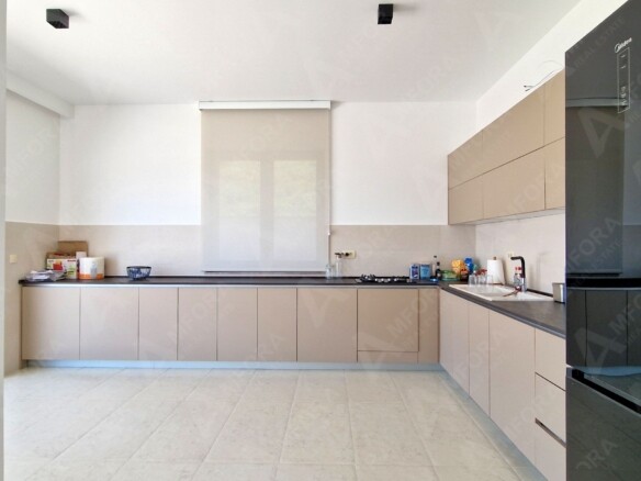 Kuća 360 m² – Žukovica, Kotor — fotografija 20