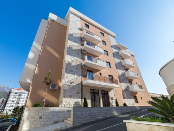 Trosoban stan 107 m² – Bečići, Budva — fotografija 18