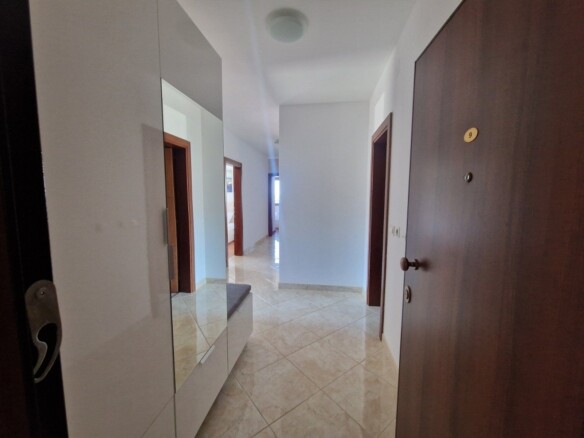Trosoban stan 107 m² – Bečići, Budva — fotografija 19