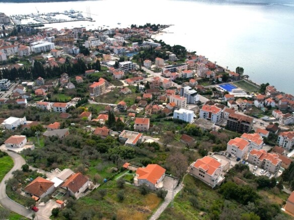 Plac 1.800 m² – Donja Lastva, Tivat — fotografija 3