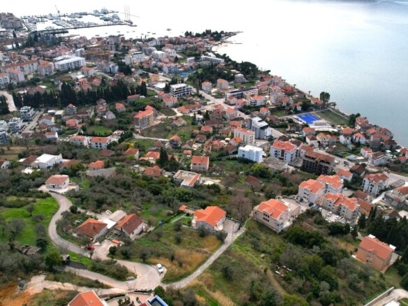 Plac 1.800 m² – Donja Lastva, Tivat — fotografija 16