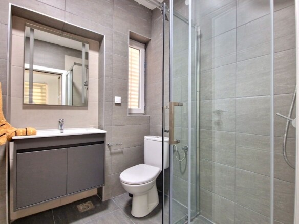 Dvosoban stan 70 m² – Bečići, Budva — fotografija 18