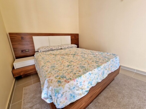 Trosoban stan sa pogledom na more, Prijevor, Budva — fotografija 7