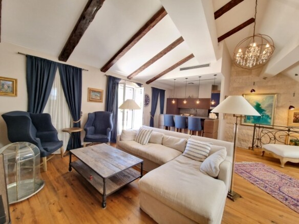 Trosoban stan 192 m² – Stari Grad Budva, Budva — fotografija 4