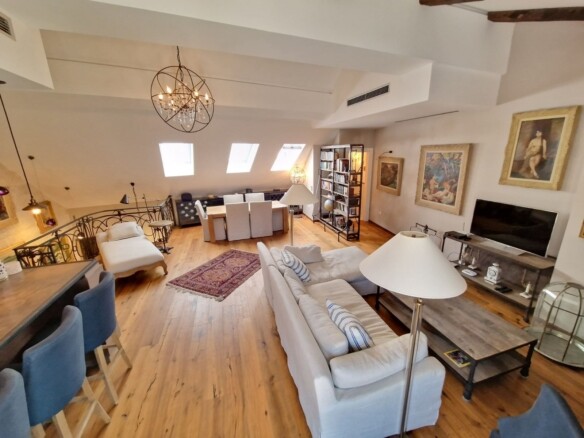 Trosoban stan 192 m² – Stari Grad Budva, Budva — fotografija 7