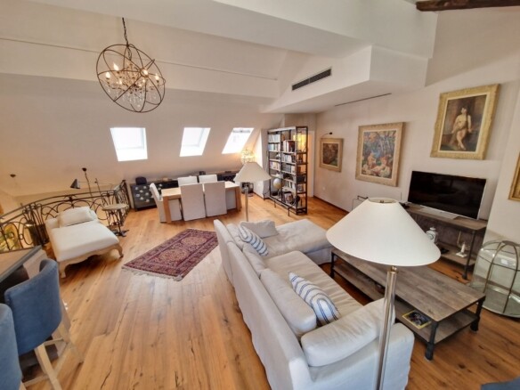 Trosoban stan 192 m² – Stari Grad Budva, Budva — fotografija 12