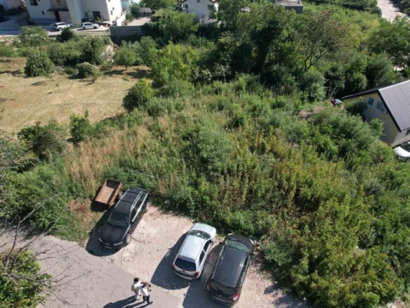 Plac sa građevinskom dozvolom u Budvi — fotografija 12