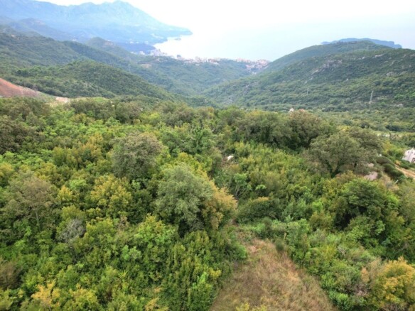 Urbanizovan plac u Markovićima, Budva — fotografija 4