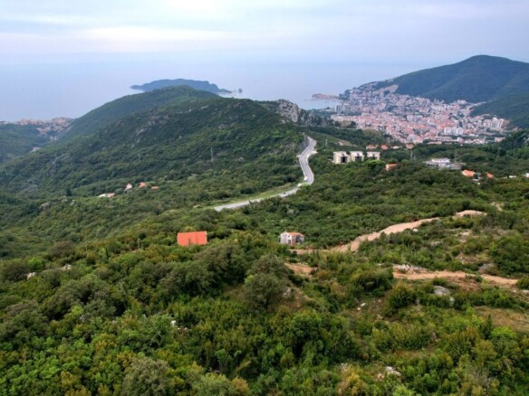 Urbanizovan plac u Markovićima, Budva — fotografija 6