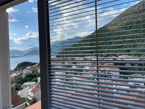 Garsonjera sa pogledom na more, Sveti Stefan, Budva — fotografija 17