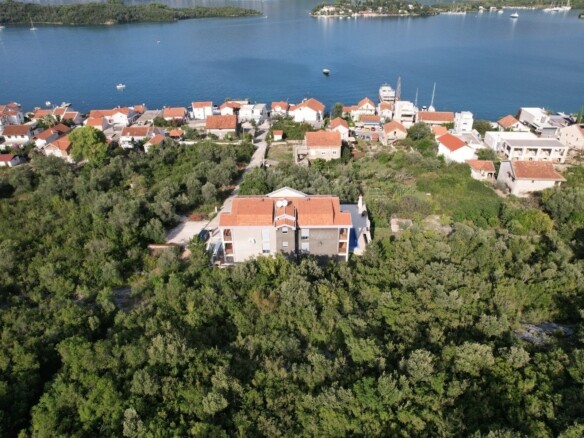 Plac 1.612 m² – Đuraševići, Tivat — fotografija 9