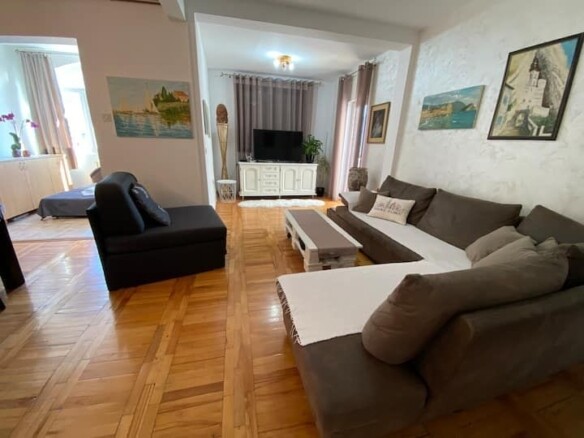 Izdavanje: Trosoban stan 80 m² – Bijeli Do, Budva — fotografija 3