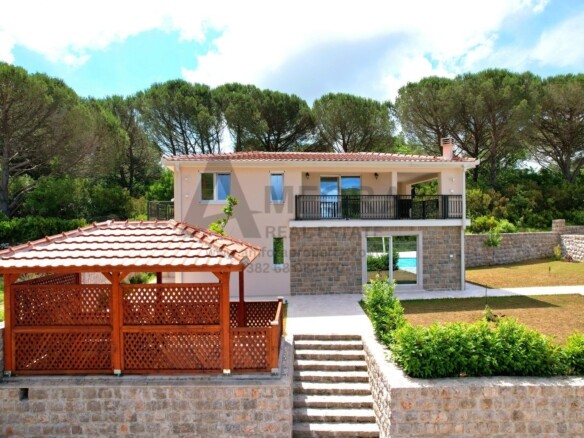 Izdavanje: Kuća 185 m² – Zagora, Kotor — fotografija 6