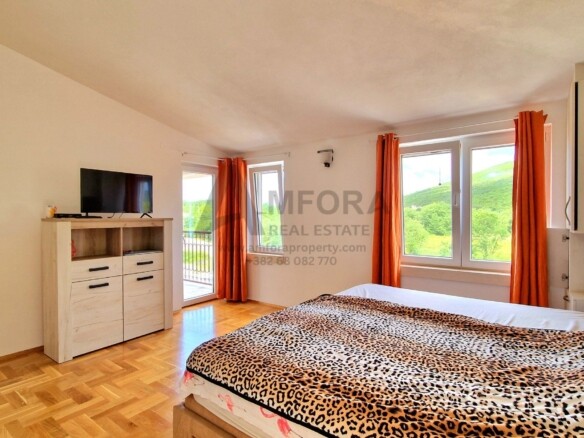 Izdavanje: Kuća 185 m² – Zagora, Kotor — fotografija 16