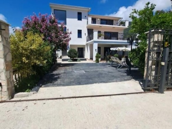 Kuća 296 m² – Lastva Grbaljska, Budva — fotografija 3