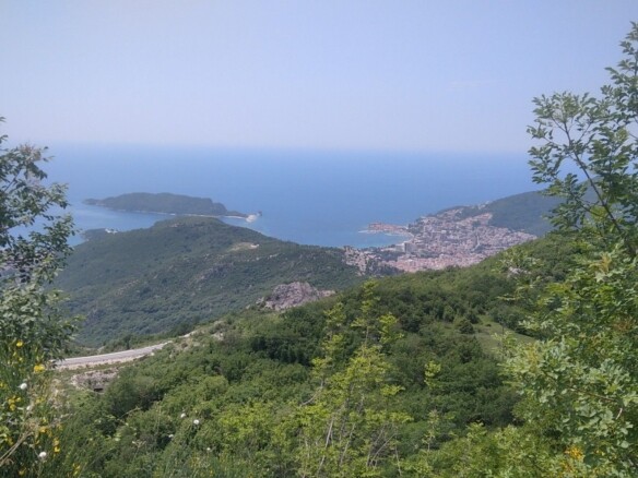 Plac sa pogledom na Budvansku rivijeru, Lapčići, Budva — fotografija 2