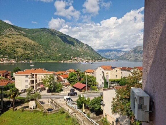 stan Dobrota Kotor
