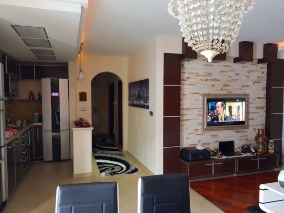 stan Dobrota Kotor