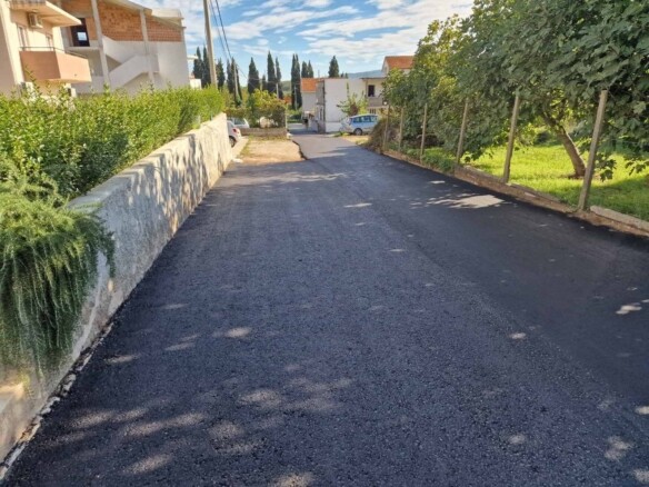 Moderna kuća sa 8 stanova u Gradiosnici, Tivat — fotografija 7