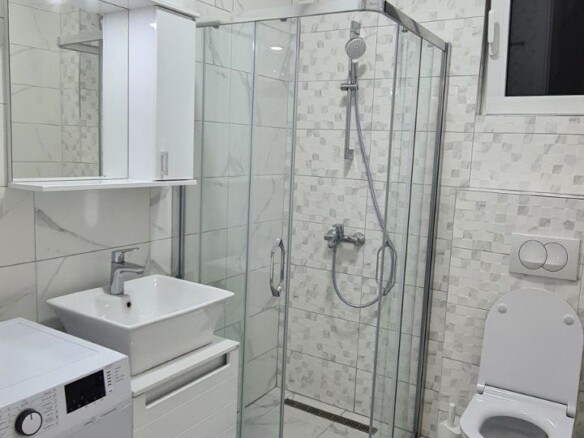 Moderna kuća sa 8 stanova u Gradiosnici, Tivat — fotografija 21