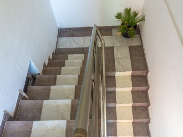 Trospratna kuća apartmanskog tipa u Lastvi Grbaljskoj, Budva — fotografija 4