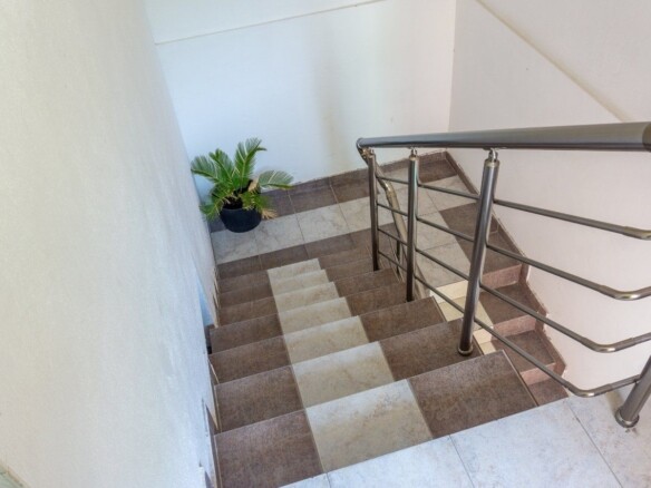 Trospratna kuća apartmanskog tipa u Lastvi Grbaljskoj, Budva — fotografija 7