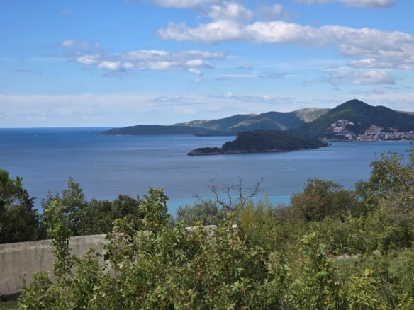 Urbanizovan plac s pogledom na more, Blizikuće, Budva — fotografija 4