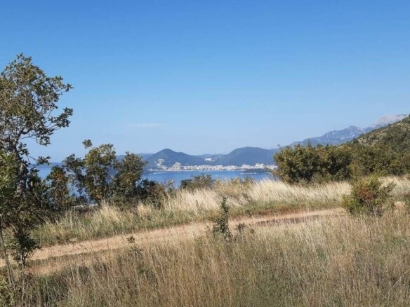 Urbanizovan plac s pogledom na more, Blizikuće, Budva — fotografija 6