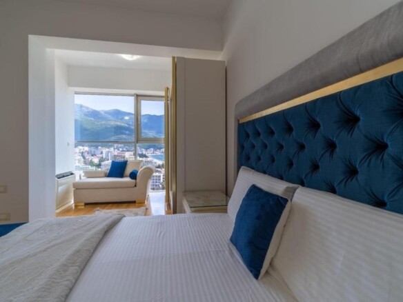 Izdavanje: Trosoban stan 150 m² – Budva — fotografija 5