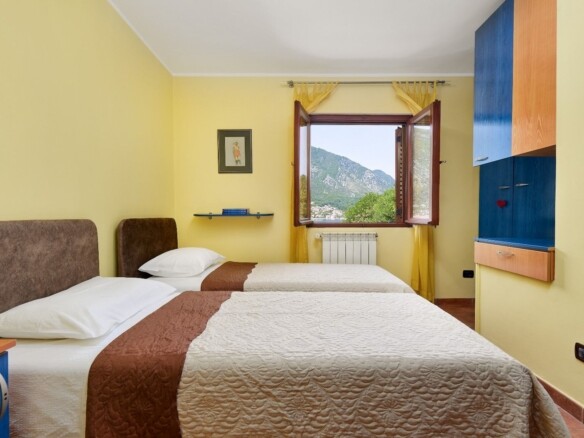 Kuća sa pogledom na more u Dobroti, Kotor — fotografija 4