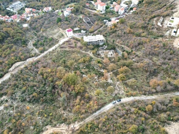 Plac sa pogledom na more u Stanišićima, Budva — fotografija 9
