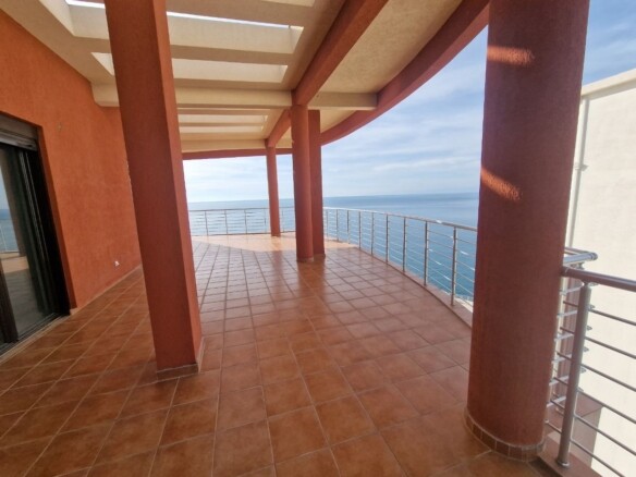 Trosoban stan 227 m² – Dobra Voda, Bar — fotografija 18