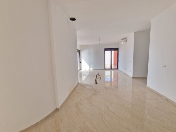 Stan 454 m² – Dobra Voda, Bar — fotografija 14