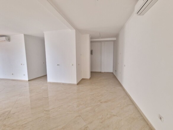 Stan 454 m² – Dobra Voda, Bar — fotografija 16