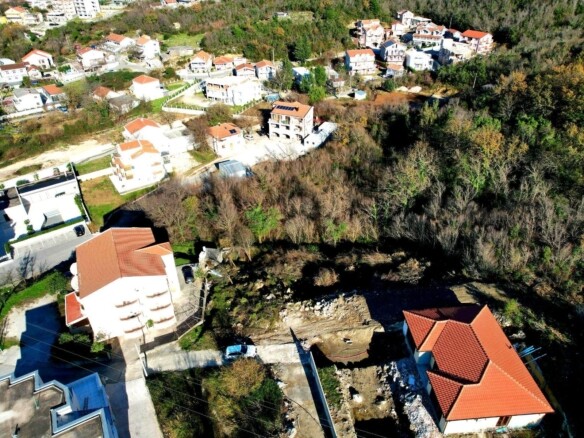 Plac od 1.250 m² u Prijevoru, Budva — fotografija 2