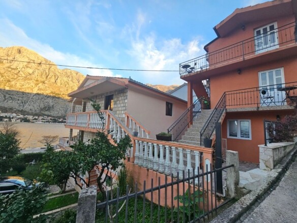 Kuća 423 m² – Muo, Kotor — fotografija 2