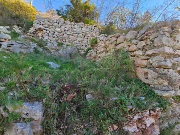 Plac sa pogledom na more u Bečićima, Budva — fotografija 17