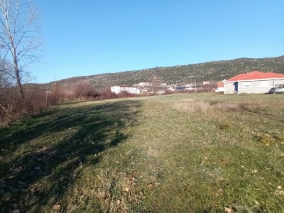 Plac u naselju Berima, Podgorica — fotografija 4